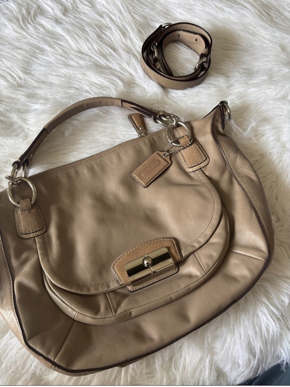 Coach kristin hobo bag